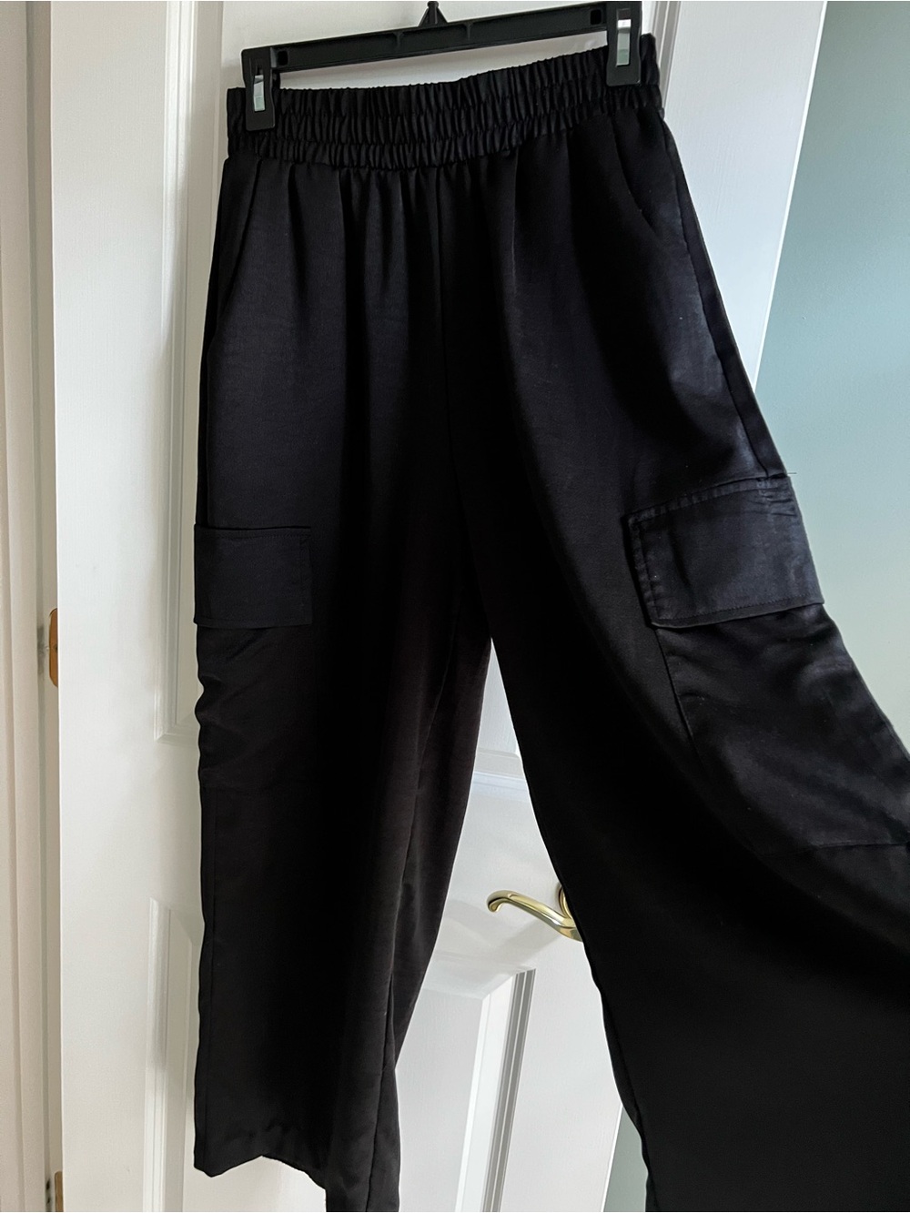 Wide-Leg Black Satin Cargo Pants with Elastic Waist Small